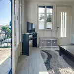 4 Bedroom Lovely Home In Royan Holiday home *