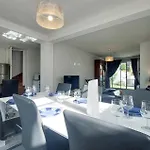 4 Bedroom Lovely Home In Royan *