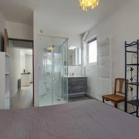 4 Bedroom Amazing Home In Royan Prázdninový dům