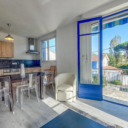 4 Bedroom Amazing Home In Royan * Royan